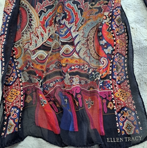 Ellen Tracy Multi Pattern Scarf   Size 14"×56" - Picture 5 of 6